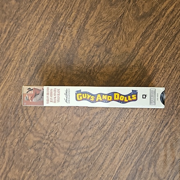 Classic Guys and Dolls Color version DVD in its original wrapping - Picture 3 of 3